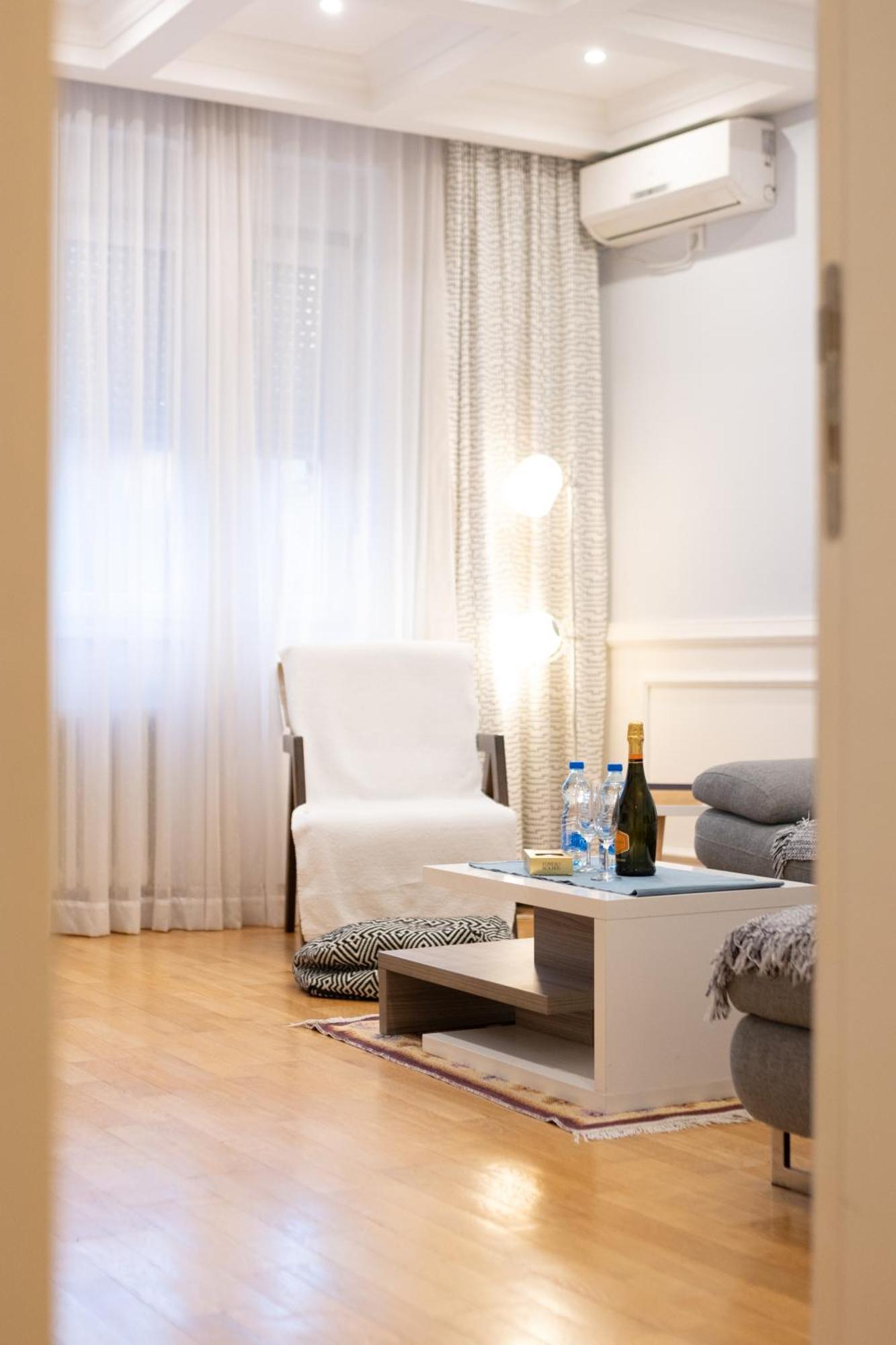 Central Business Apartments Terazije Belgrado Exterior foto